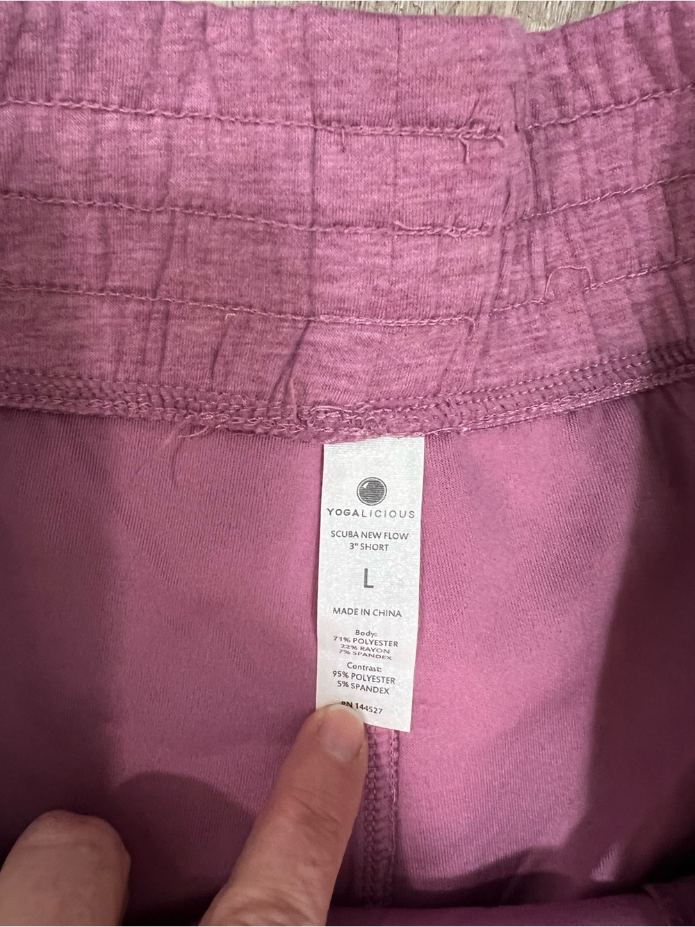 SET Yogalicious Scuba New Flow 3" Shorts Size L with Matching Hoodie - Picture 7 of 15